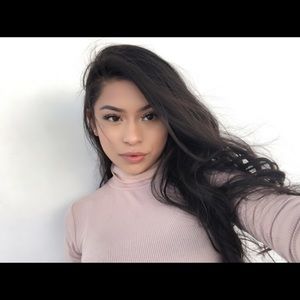 Meet your Posher, Brenda